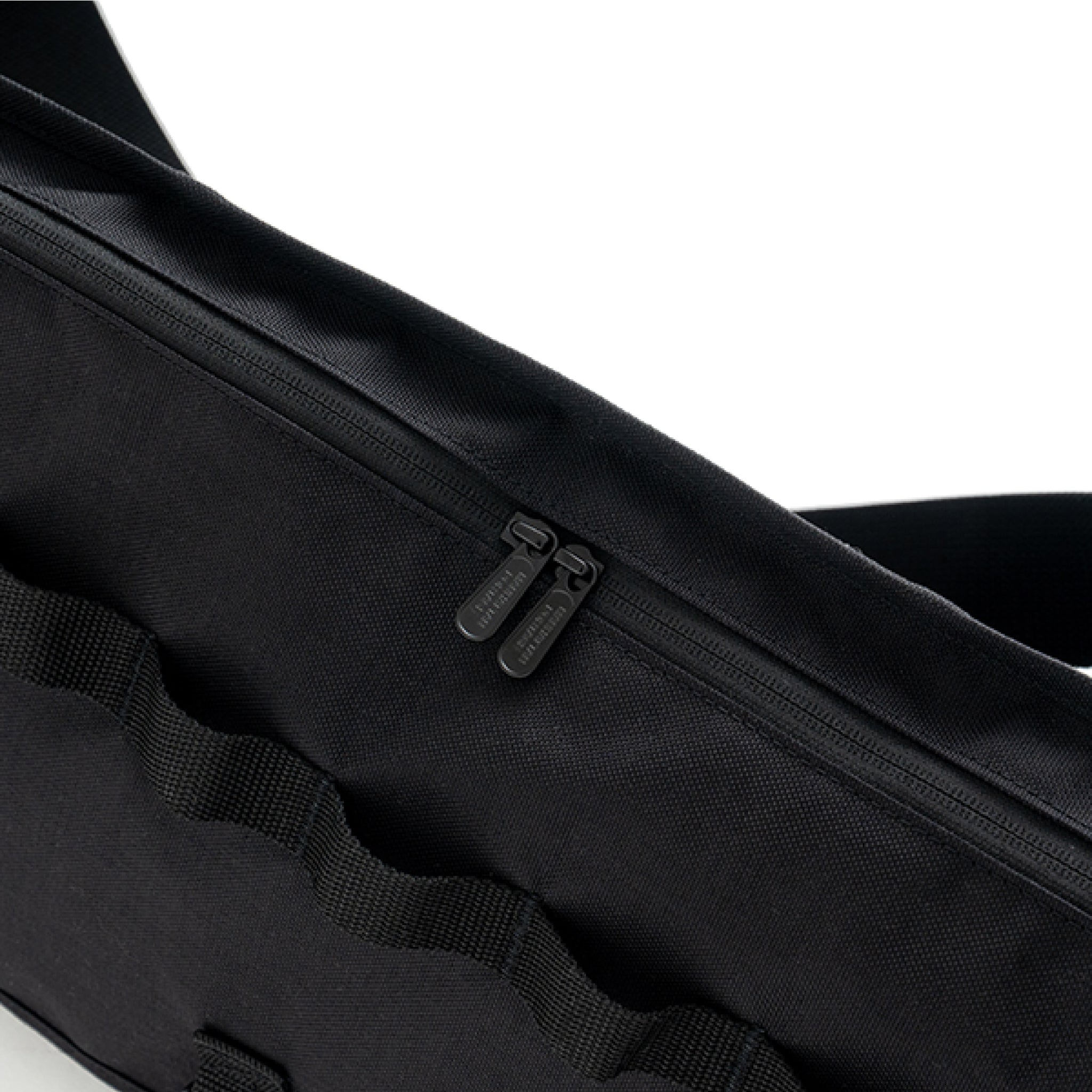 430 × Manhattan Portage MESSENGER BAG L