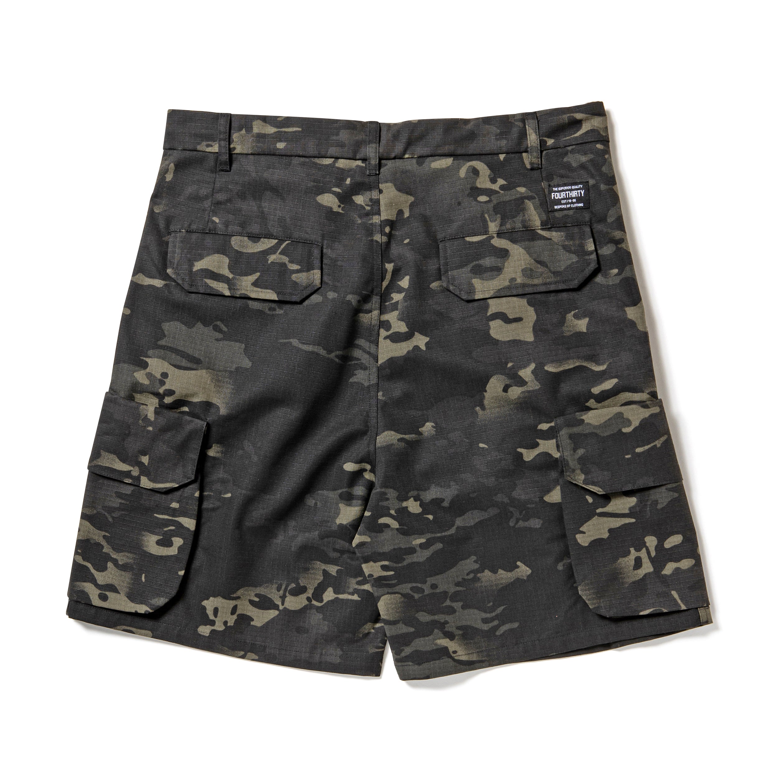 430 CAMO ESLOT CARGO SHORTS