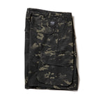 430 CAMO ESLOT CARGO SHORTS