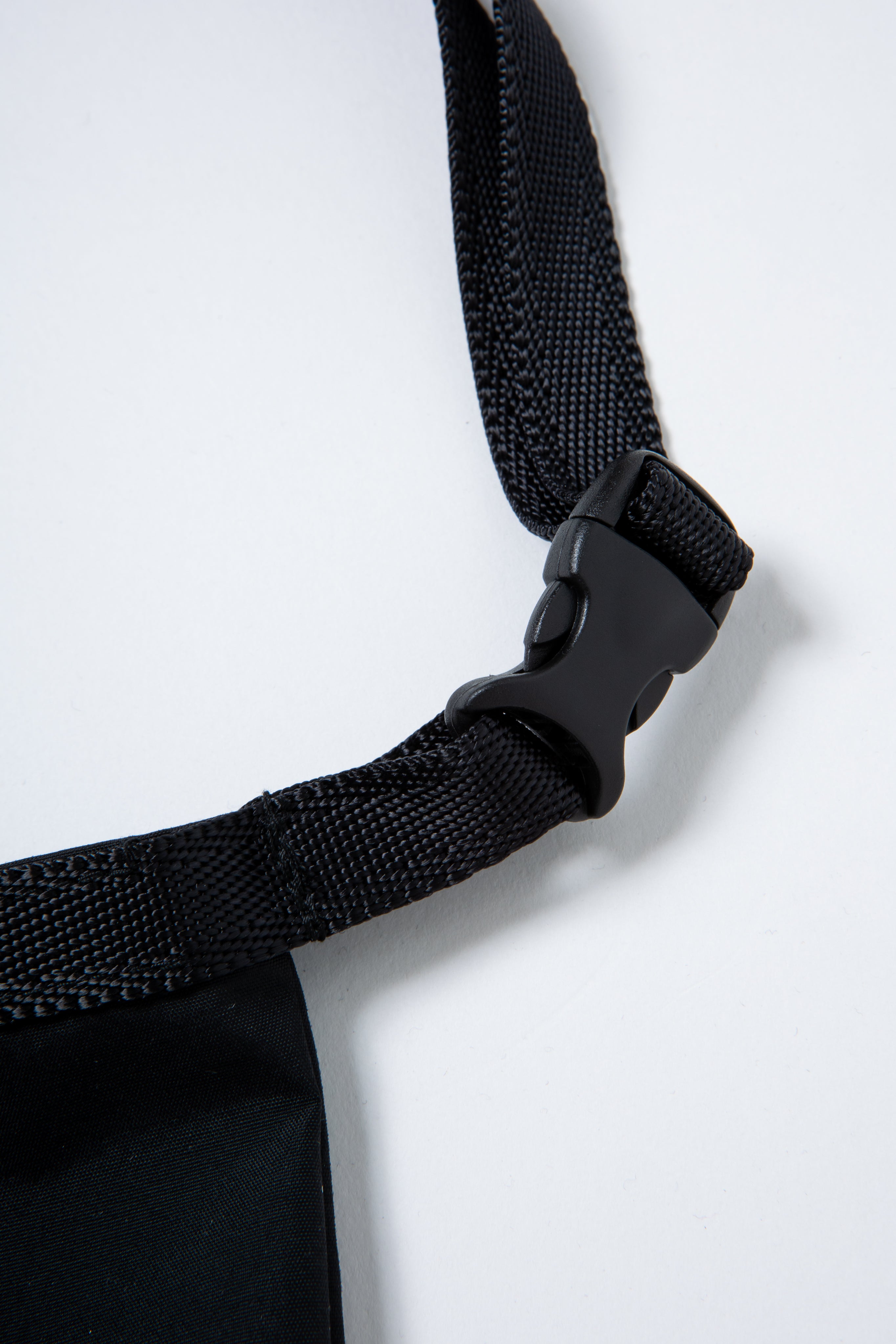 430 LYR ROLL SHOULDER BAG