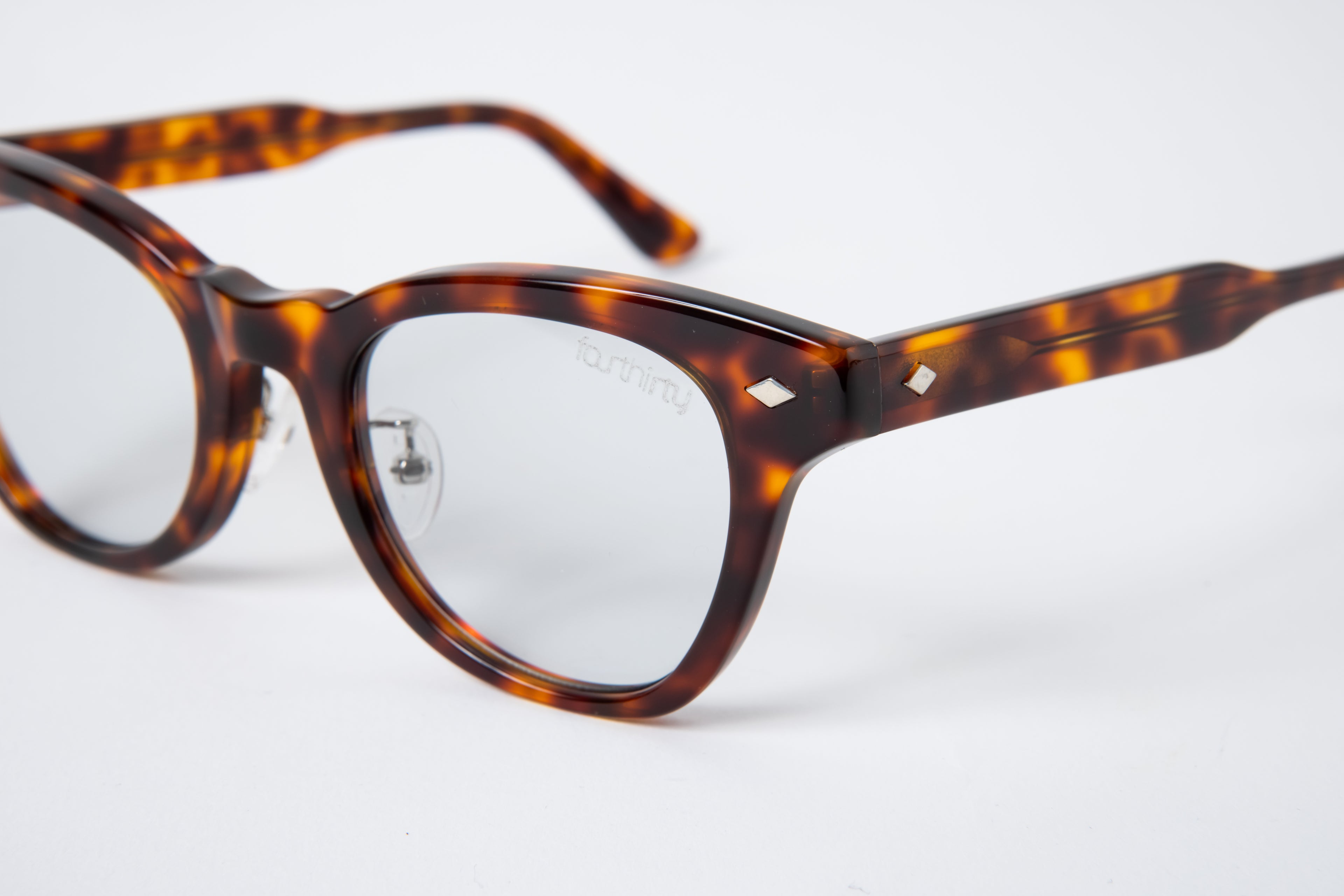 430 "W" PHOTOCHROMIC LENS