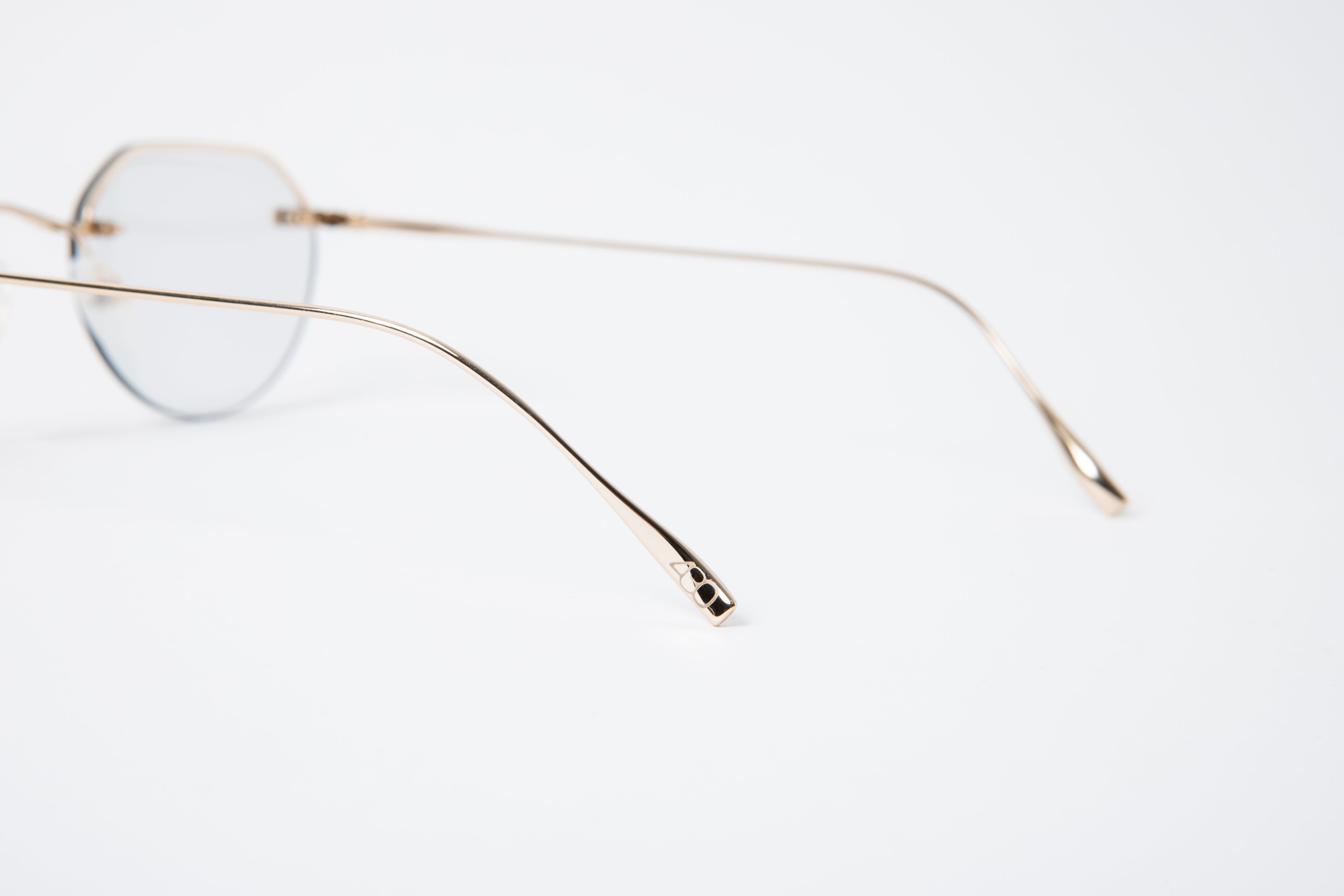 430 "L" PHOTOCHROMIC LENS