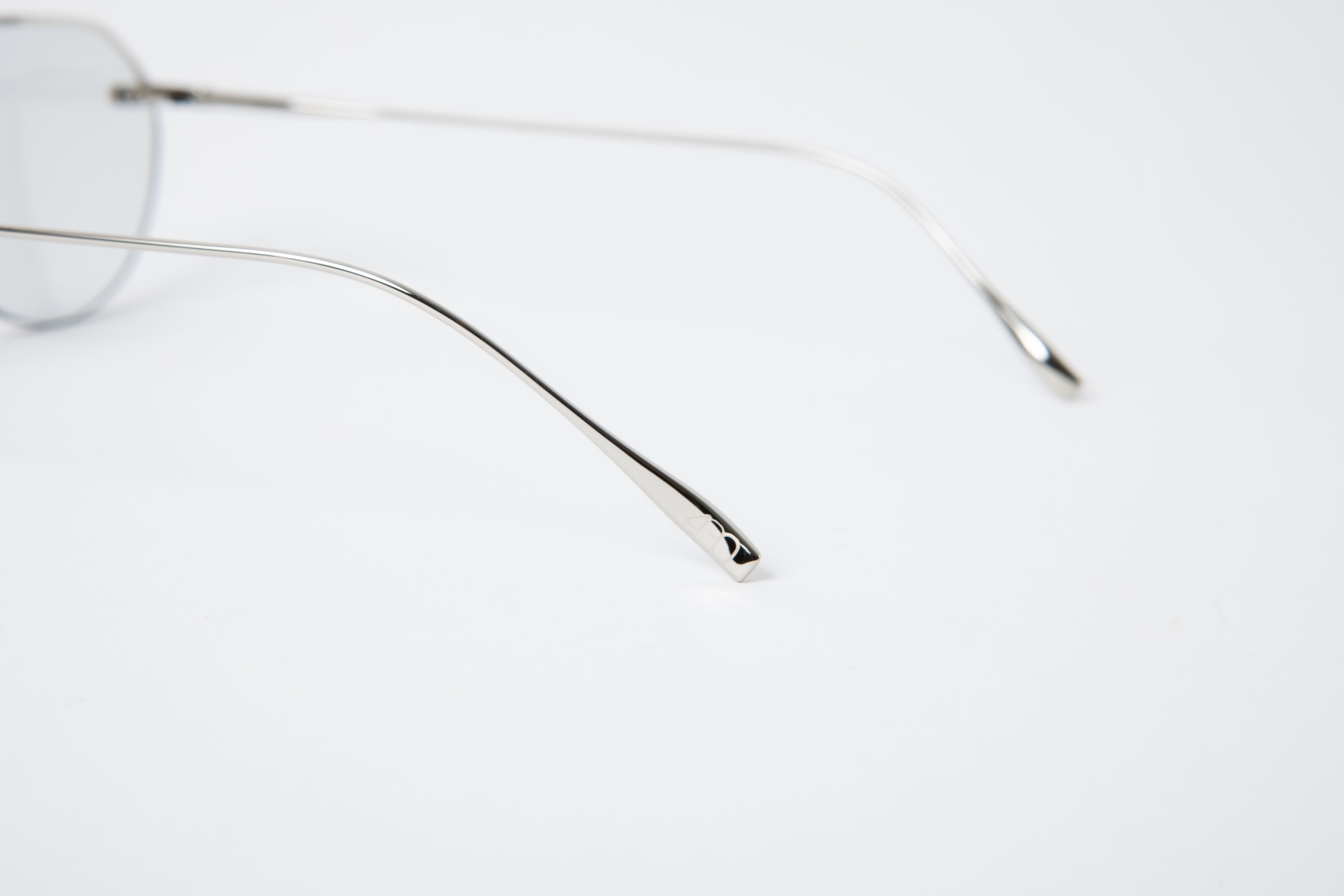 430 "L" PHOTOCHROMIC LENS