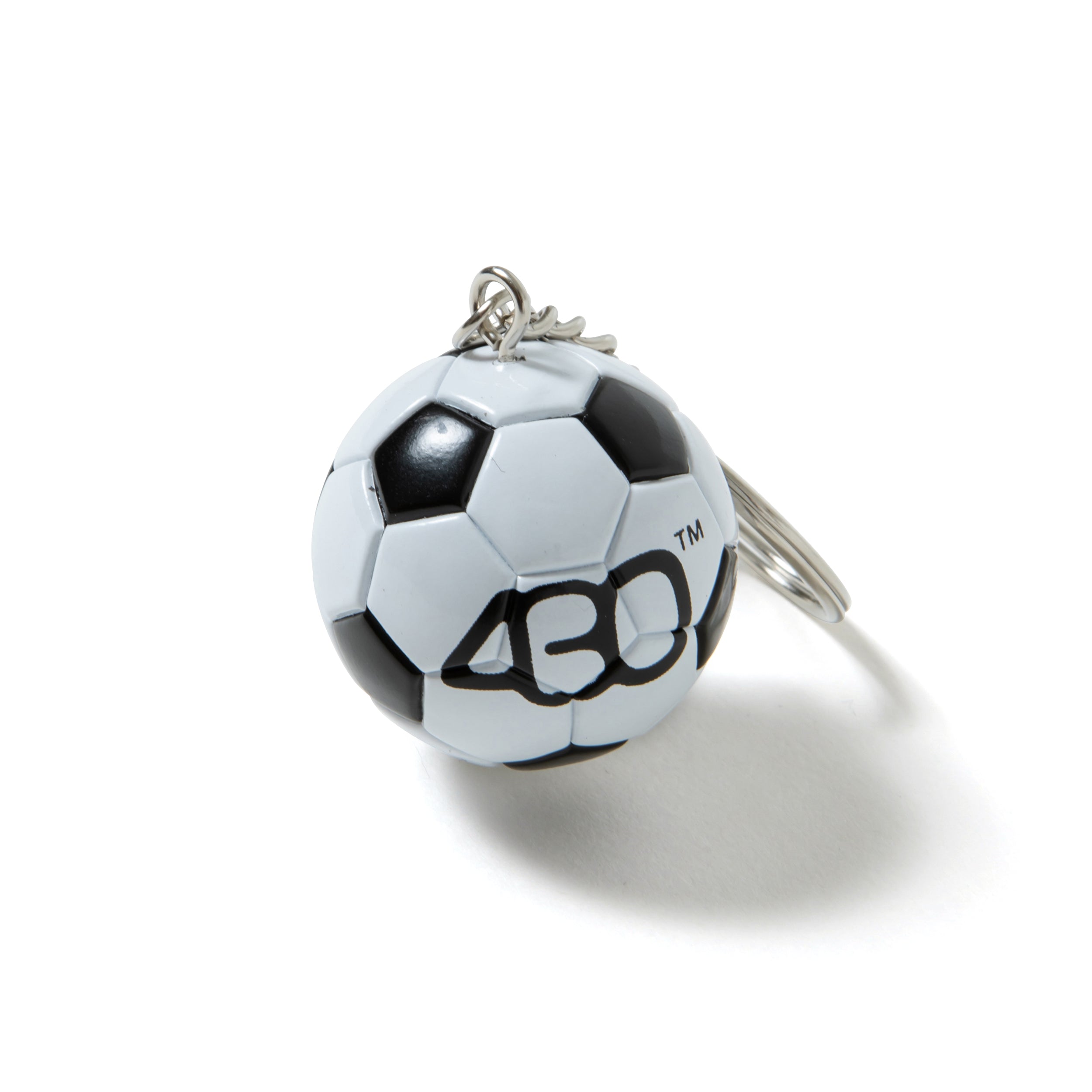 [2026 AUTUMN / WINTER 8月発売予約商品] 430 RETRO SOCCER BALL KEYHOLDER