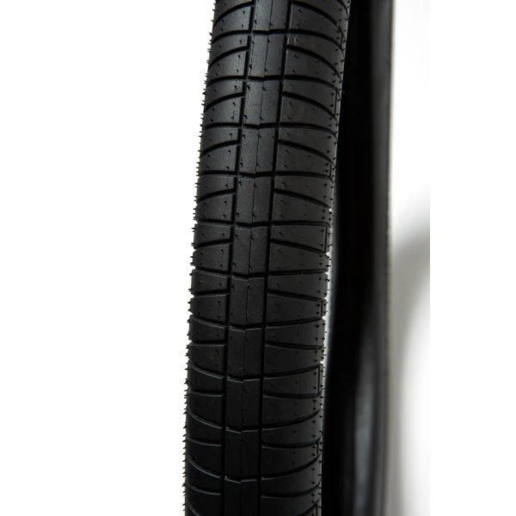 NOUS "LET IT RIDE" TIRE