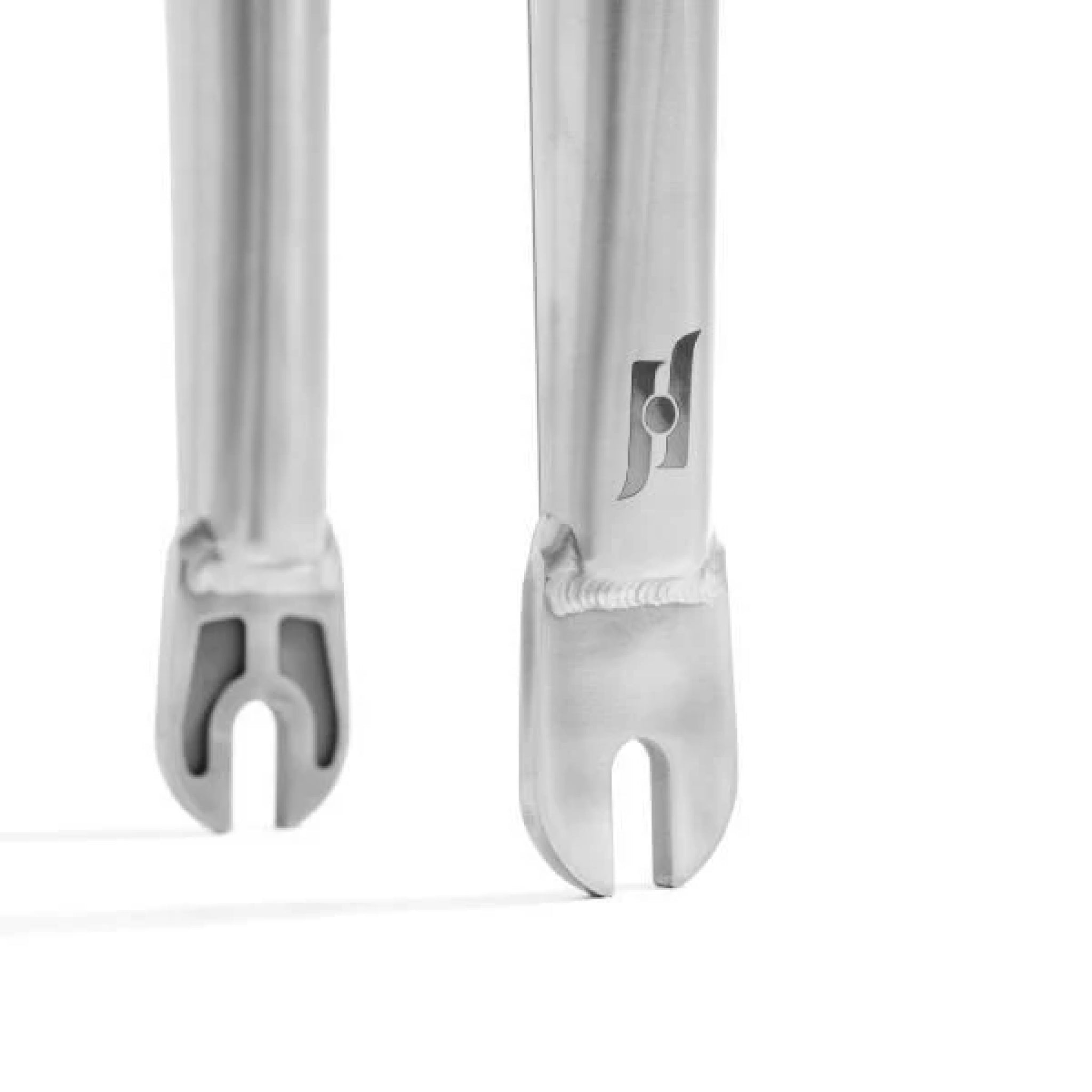 NOUS LOTUS FORK W/BRAKE MOUNTS